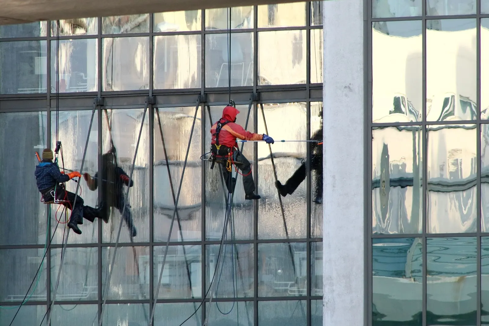 Intervention sur des vitres de façade
